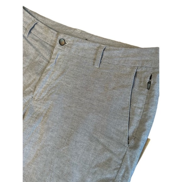 Lululemon Commission Short Relaxed *Qwick Oxford 11" - Picture 2 of 6